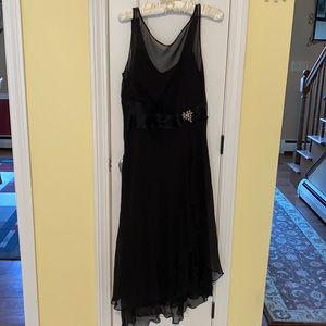 Stunning Anne Klein black flowy dress